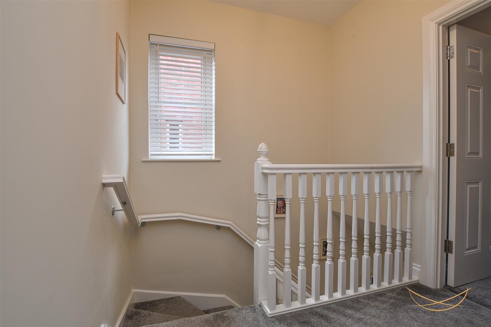 4 Bed Detached House - Image 39