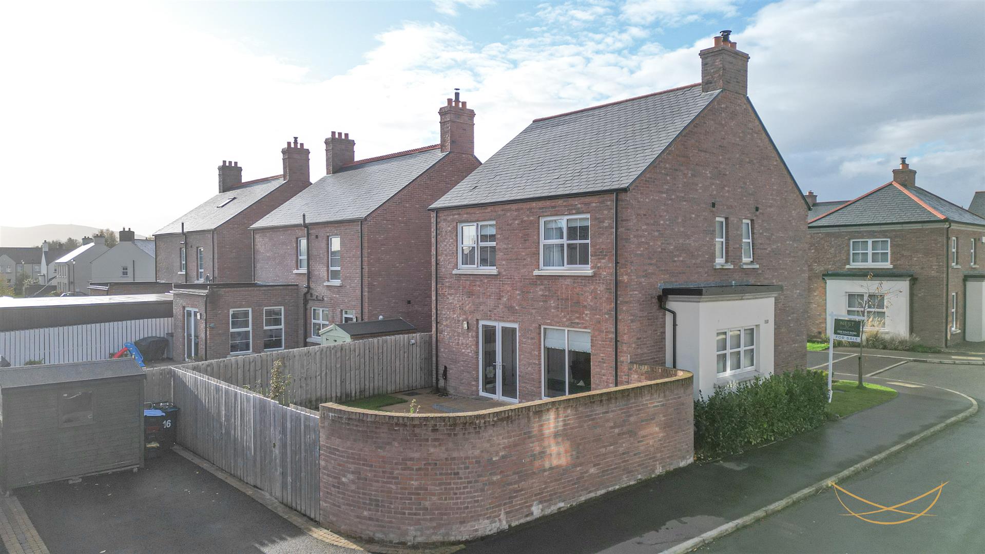 4 Bed Detached House - Image 43