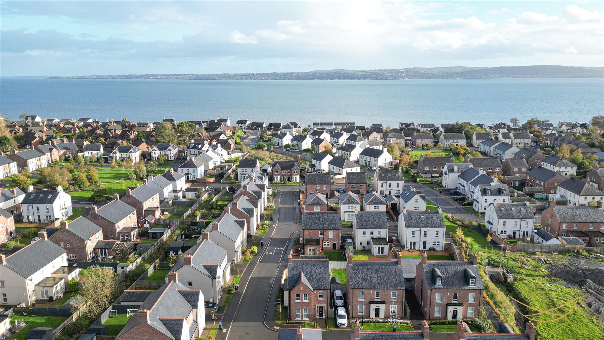 4 Bed Detached House - Image 45