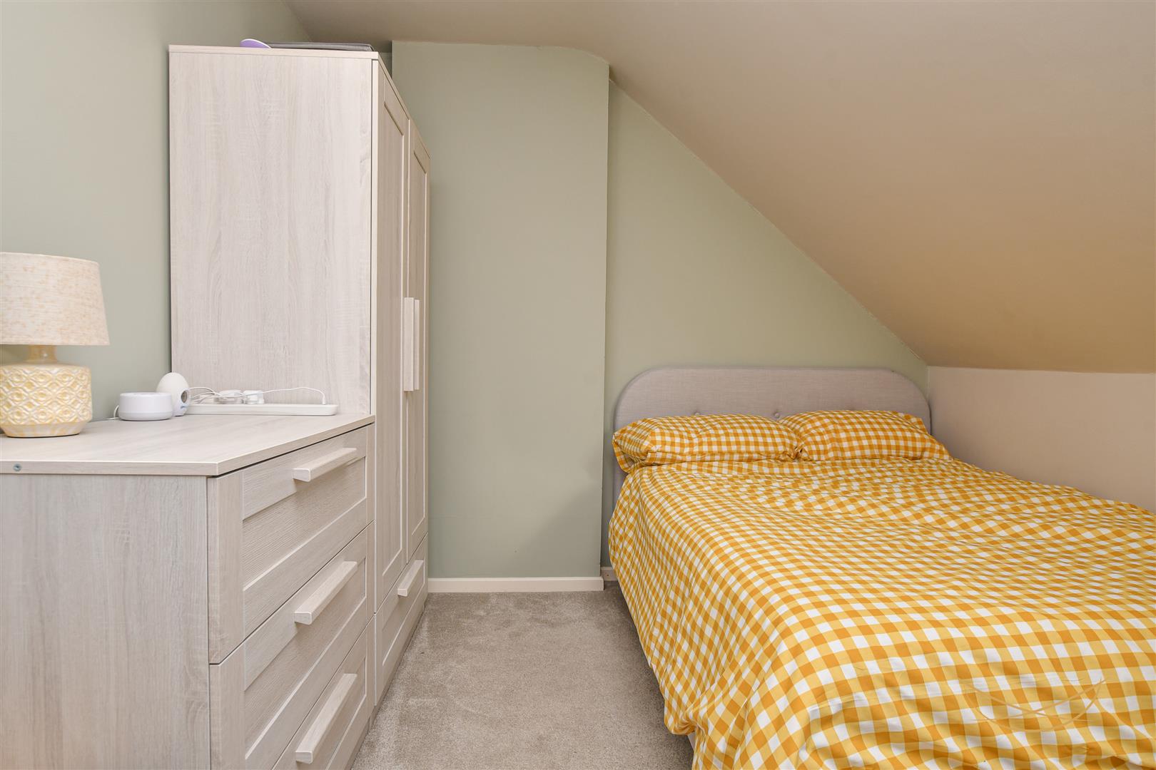 3 Bed Semi-detached House - Image 28