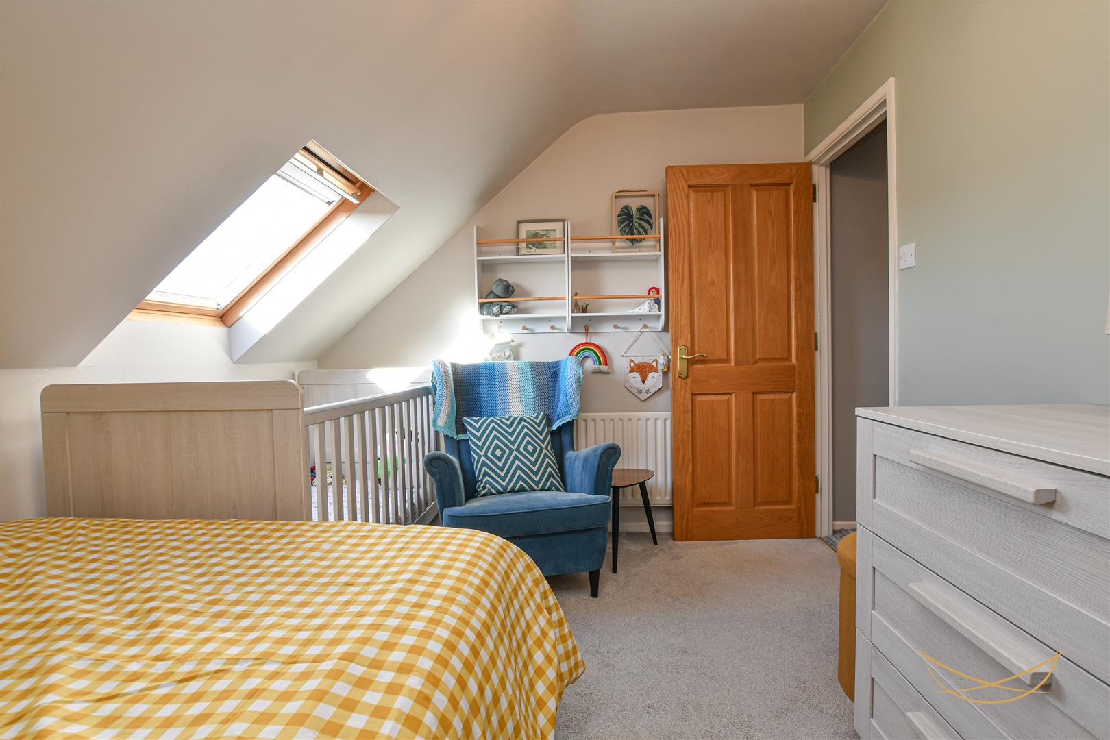 3 Bed Semi-detached House - Image 29