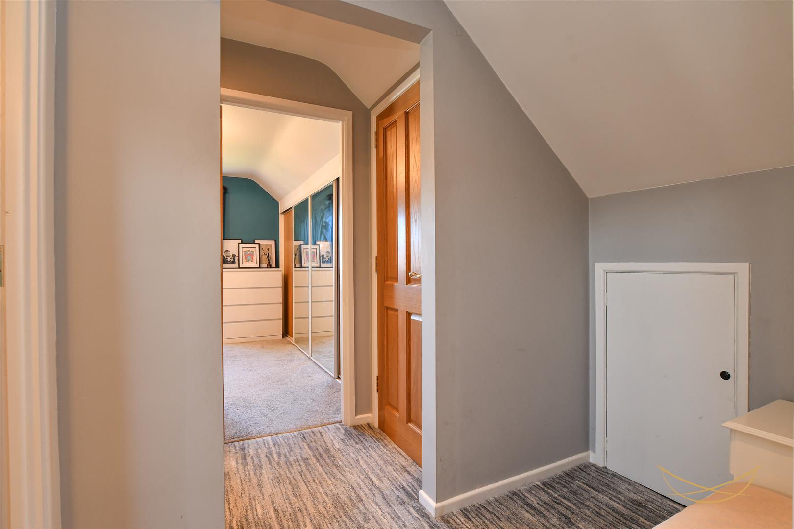 3 Bed Semi-detached House - Image 30