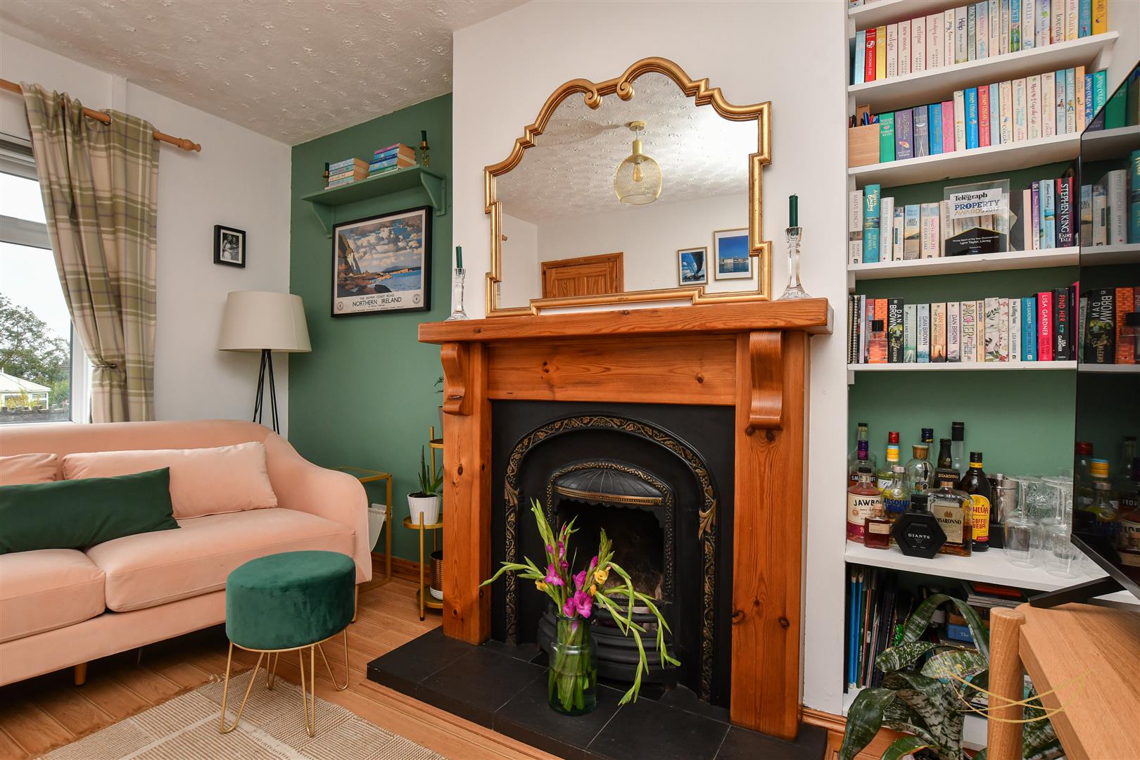 2 Bed Mid-terrace House - Image 7