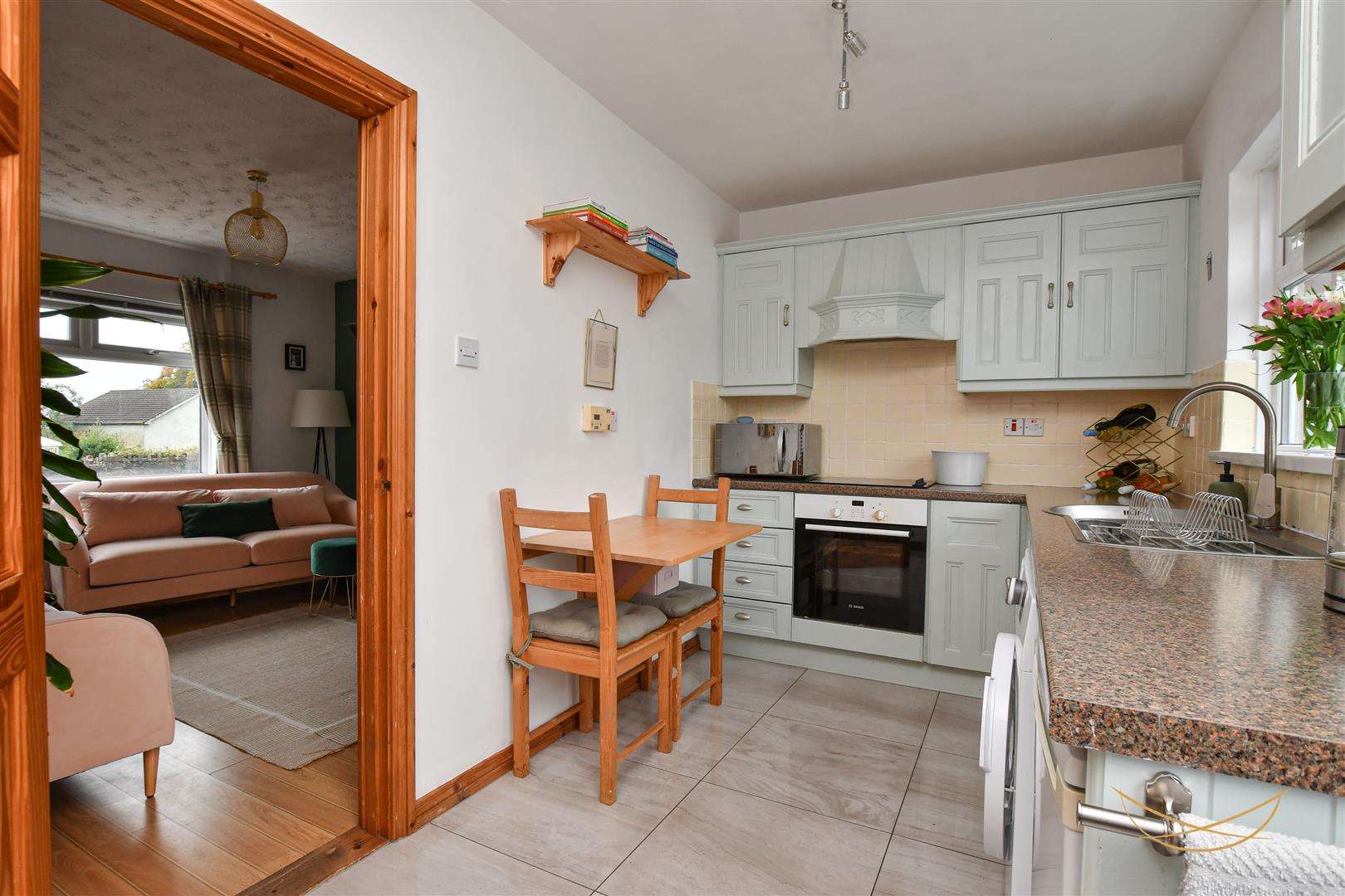 2 Bed Mid-terrace House - Image 11