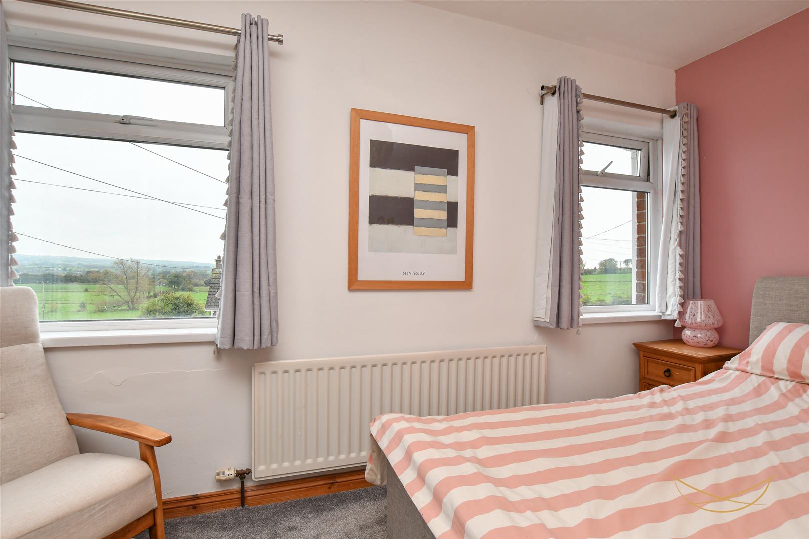 2 Bed Mid-terrace House - Image 16