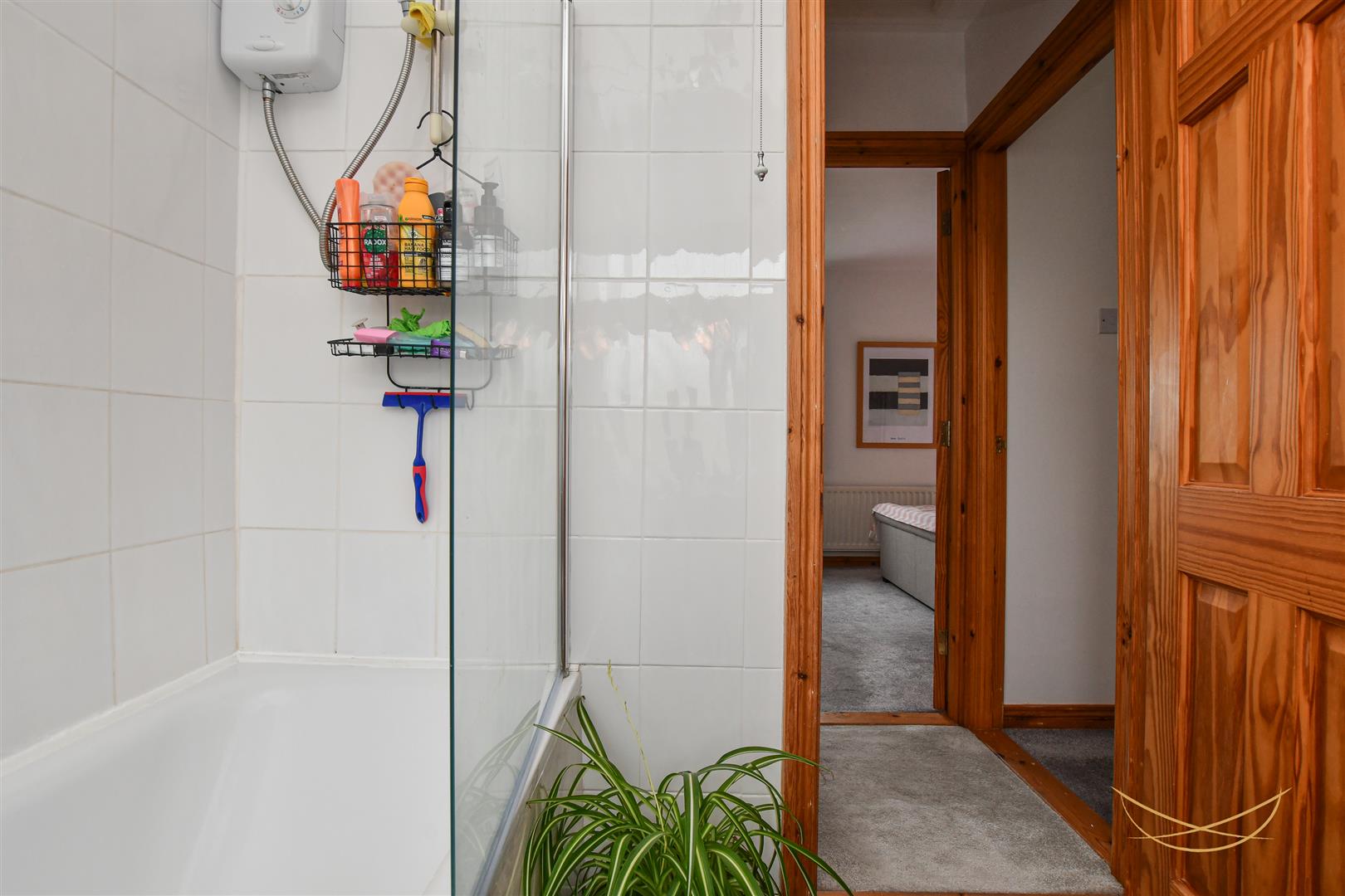 2 Bed Mid-terrace House - Image 21