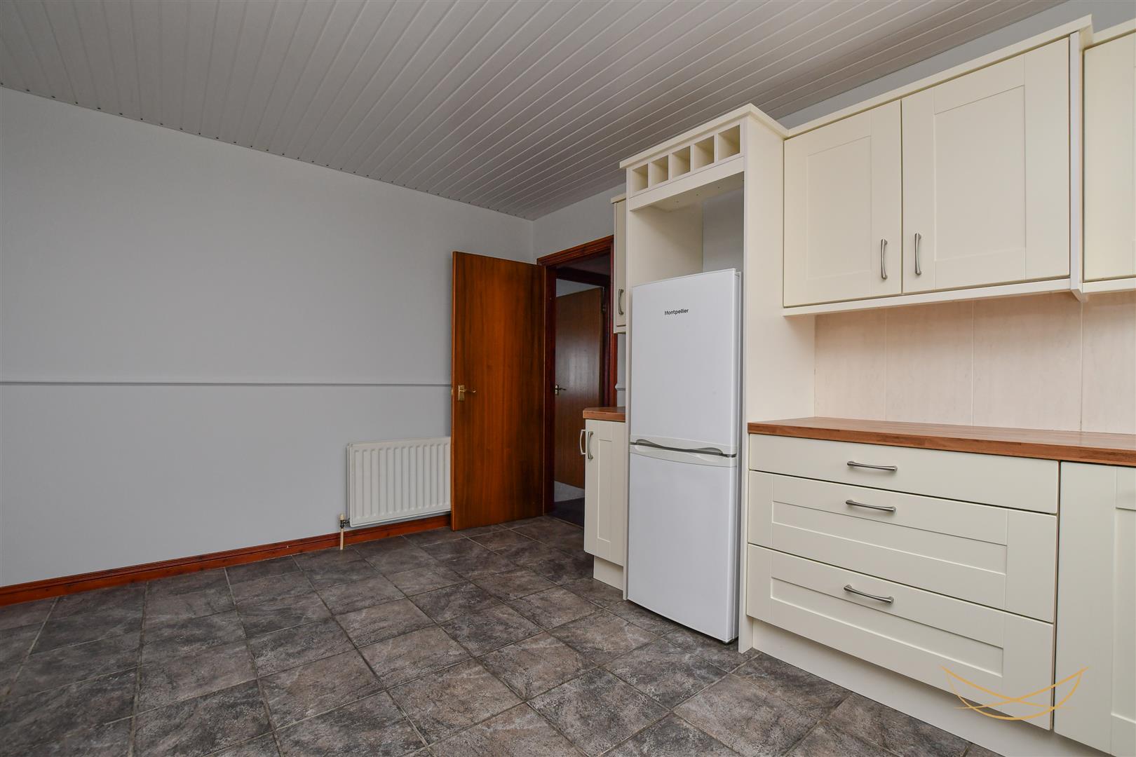 2 Bed Apartment - Image 12