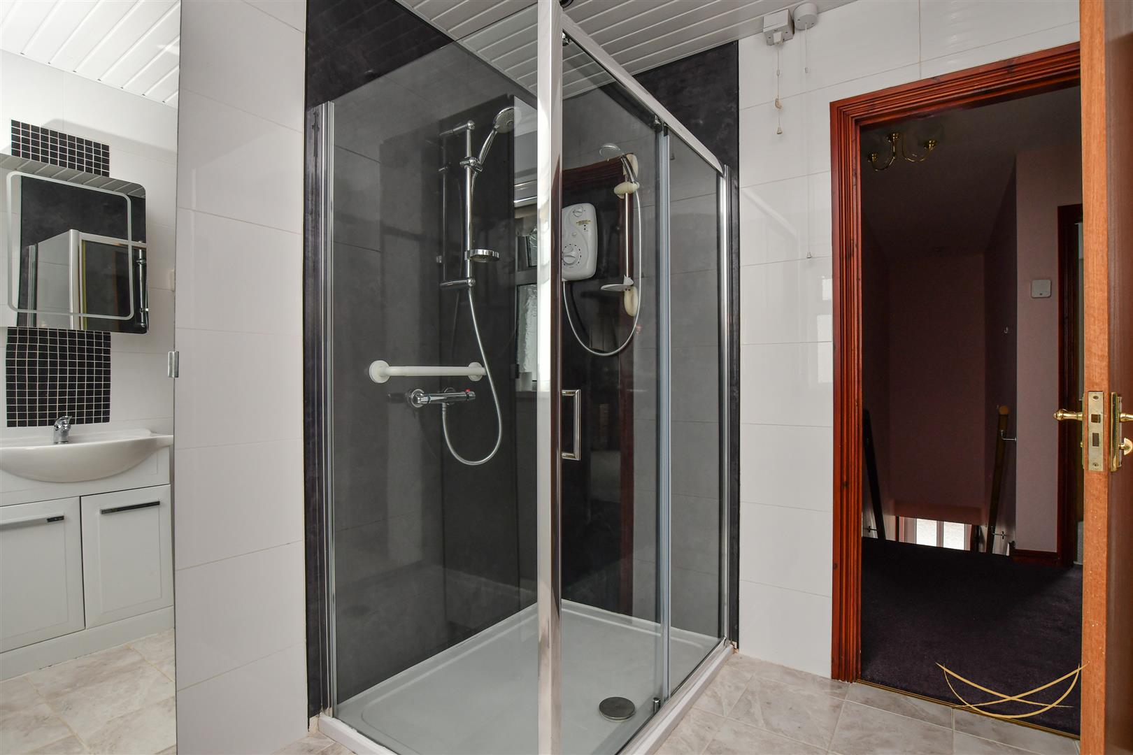 2 Bed Apartment - Image 20