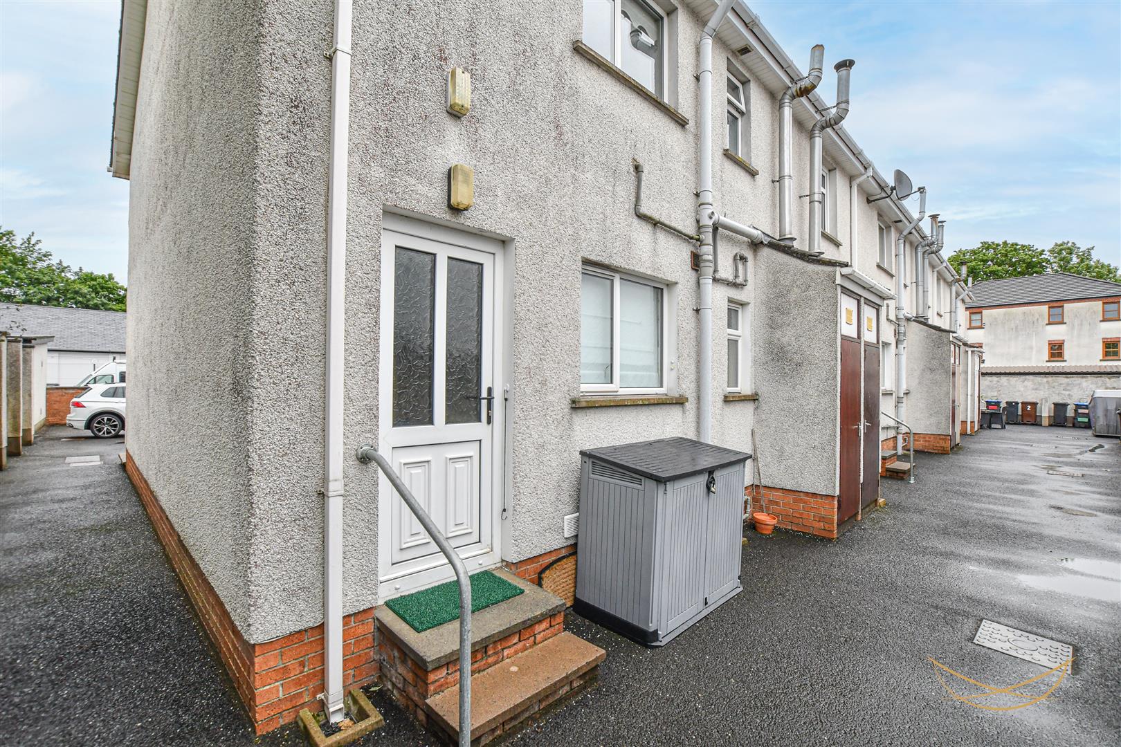 2 Bed Apartment - Image 23
