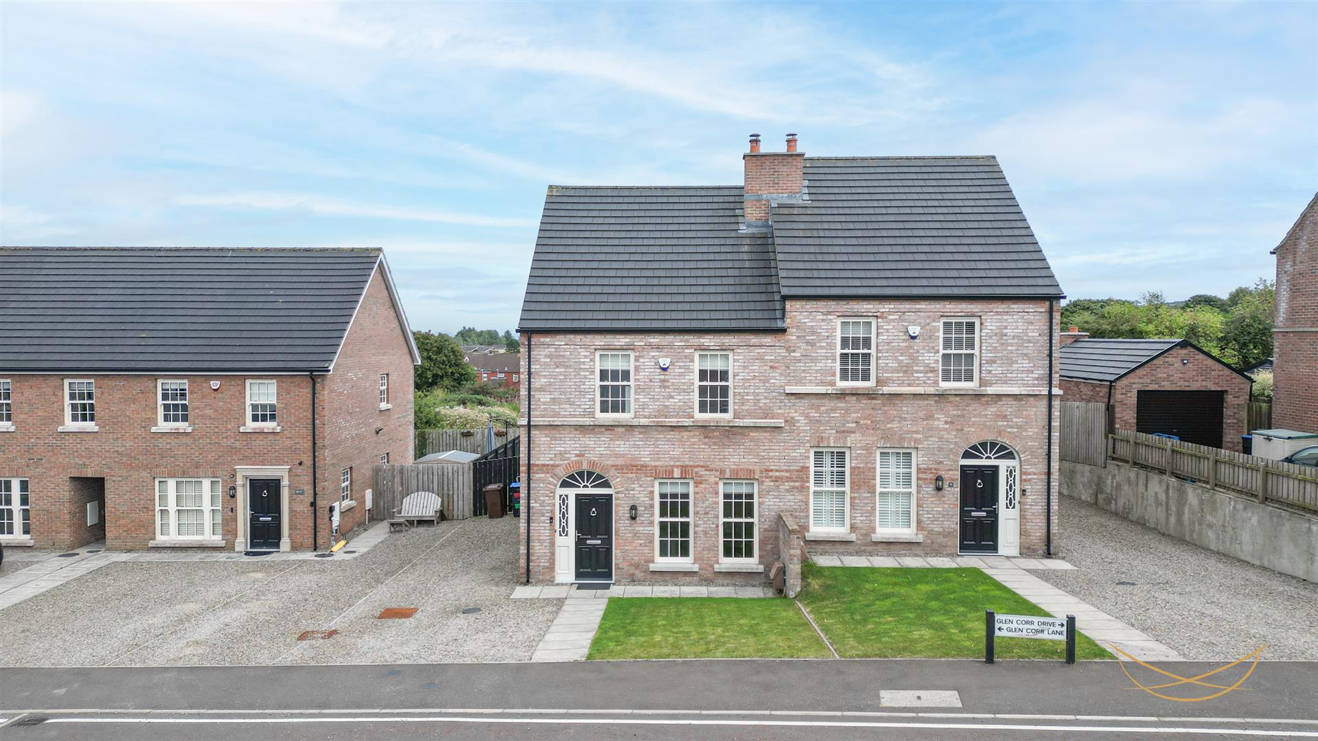 3 Bed Semi-detached House - Image 3