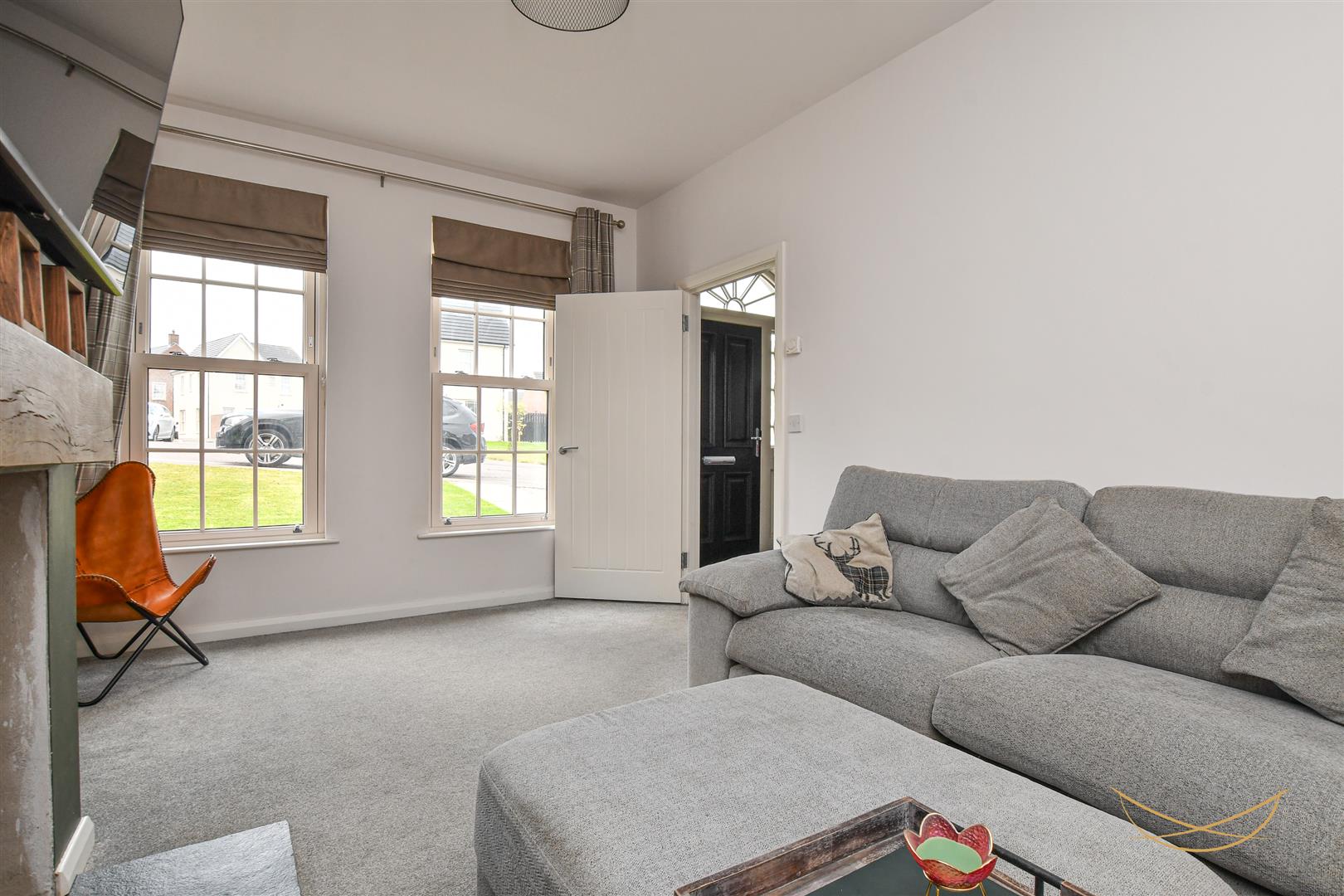 3 Bed Semi-detached House - Image 8