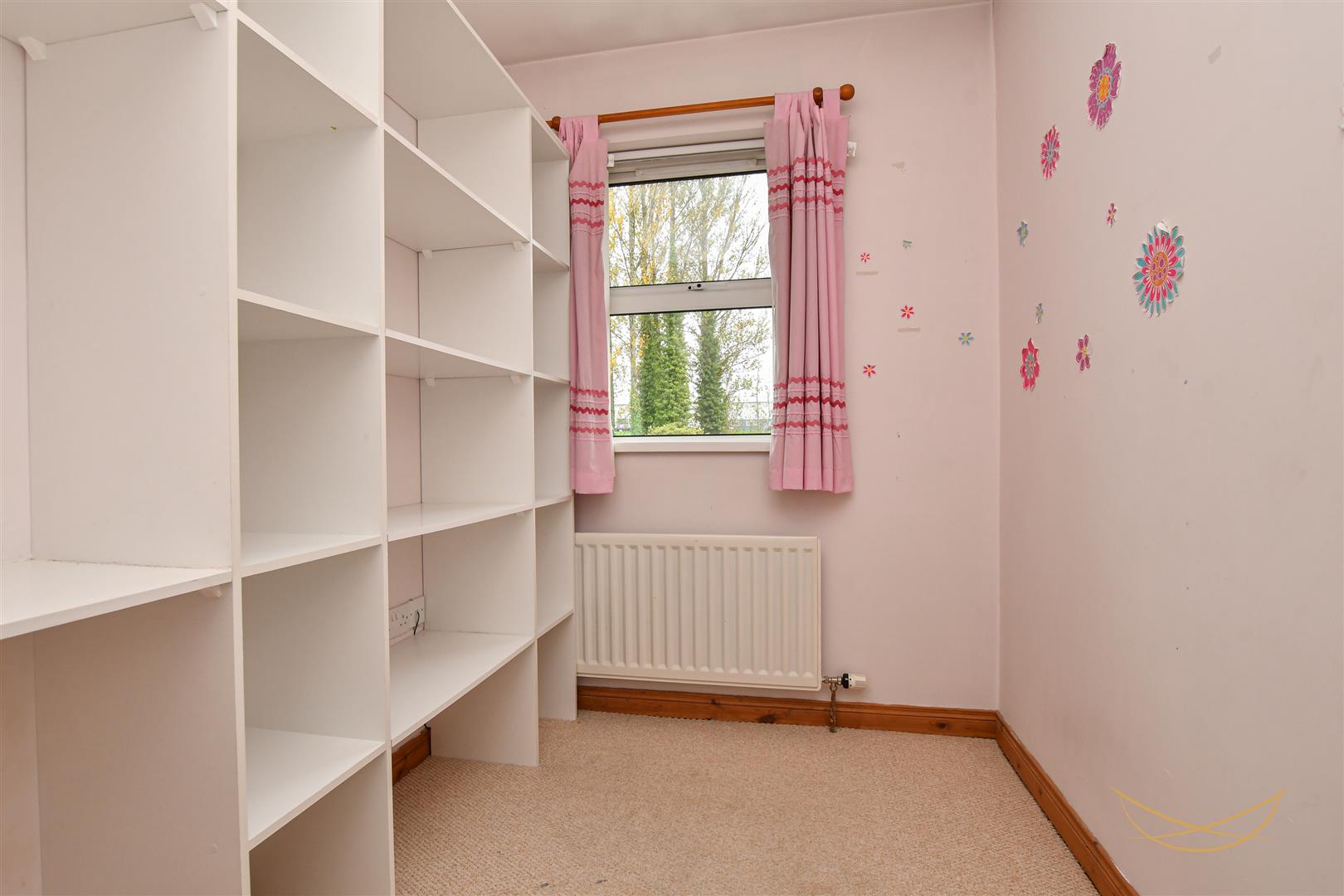 3 Bed End-terrace House - Image 20
