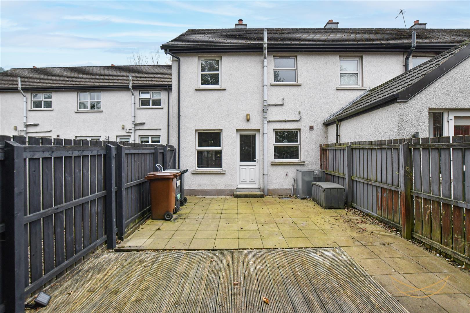 3 Bed End-terrace House - Image 21