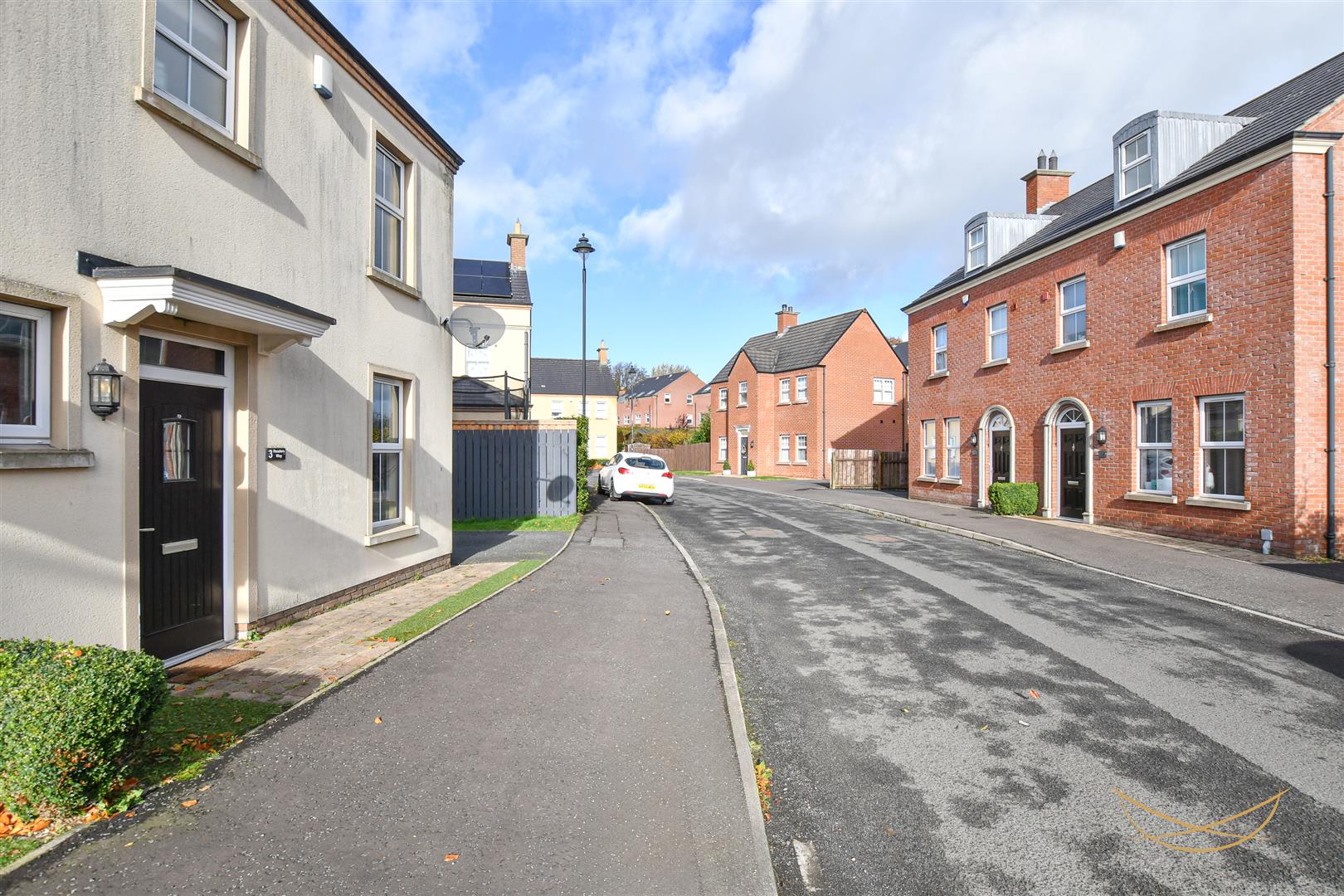 2 Bed Semi-detached House - Image 3