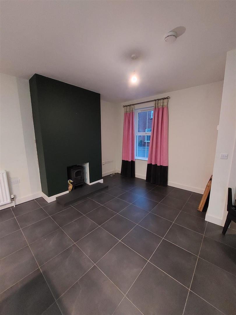 2 Bed Semi-detached House - Image 6