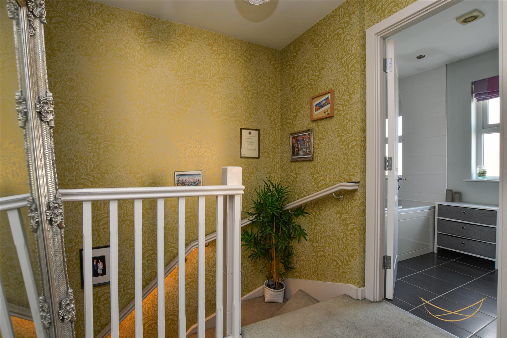2 Bed Semi-detached House - Image 8