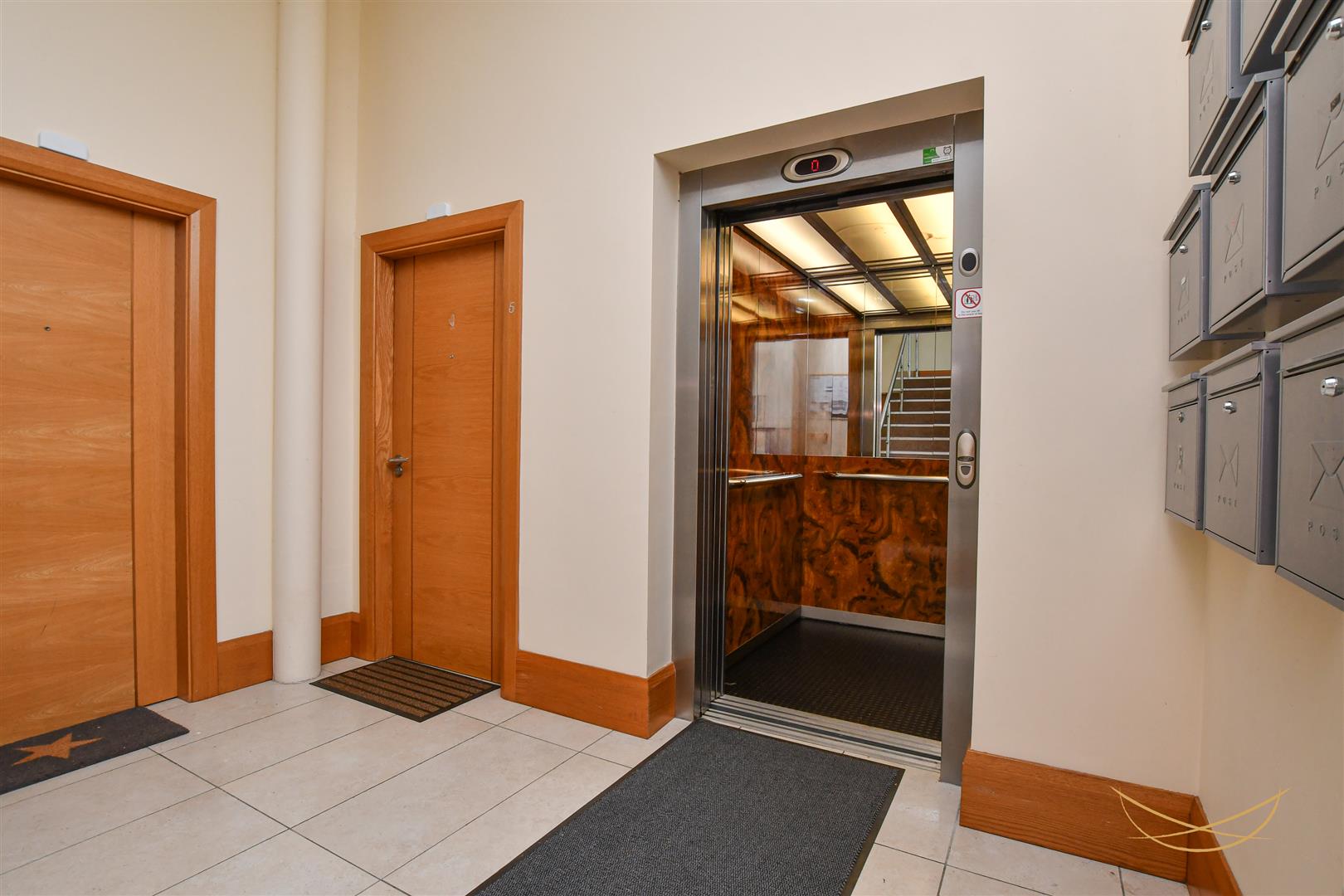 2 Bed Apartment - Image 5