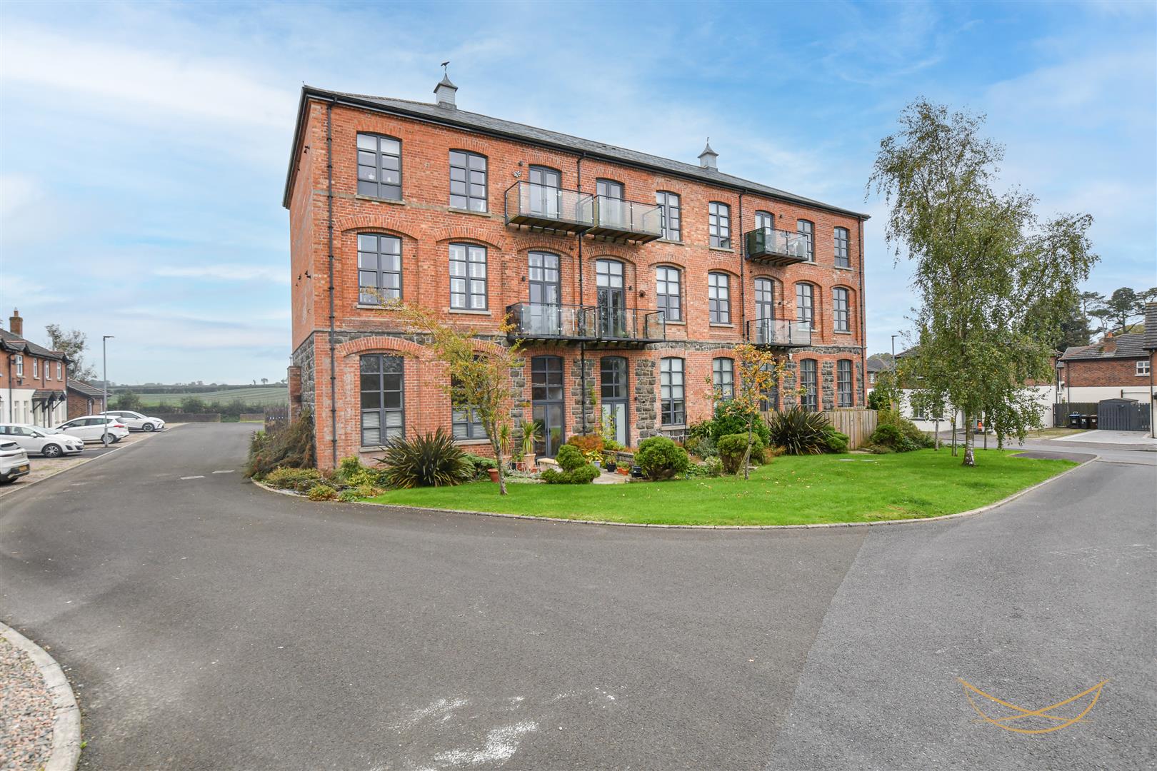 2 Bed Apartment - Image 25