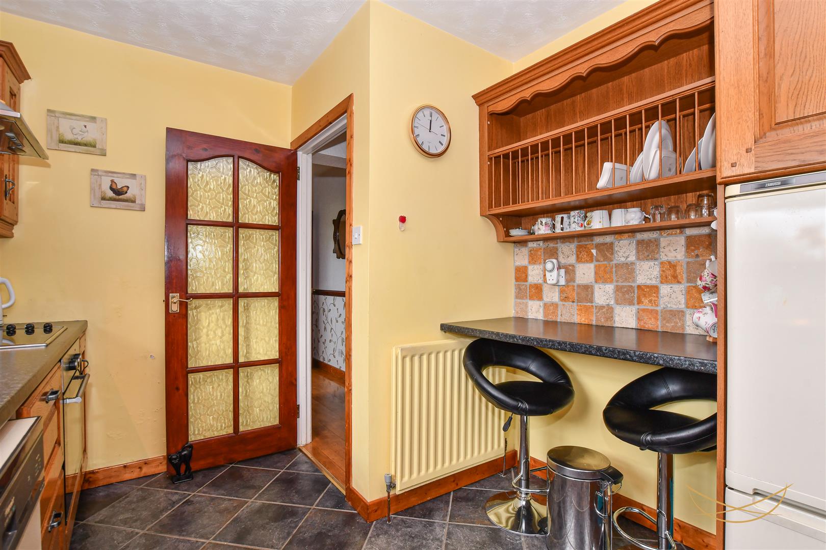 2 Bed Detached Bungalow - Image 21