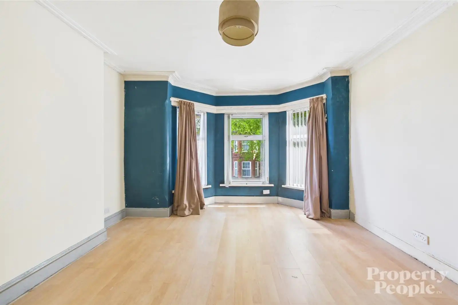 12 Chestnut Gardens, Belfast, County Antrim, BT14 6LN