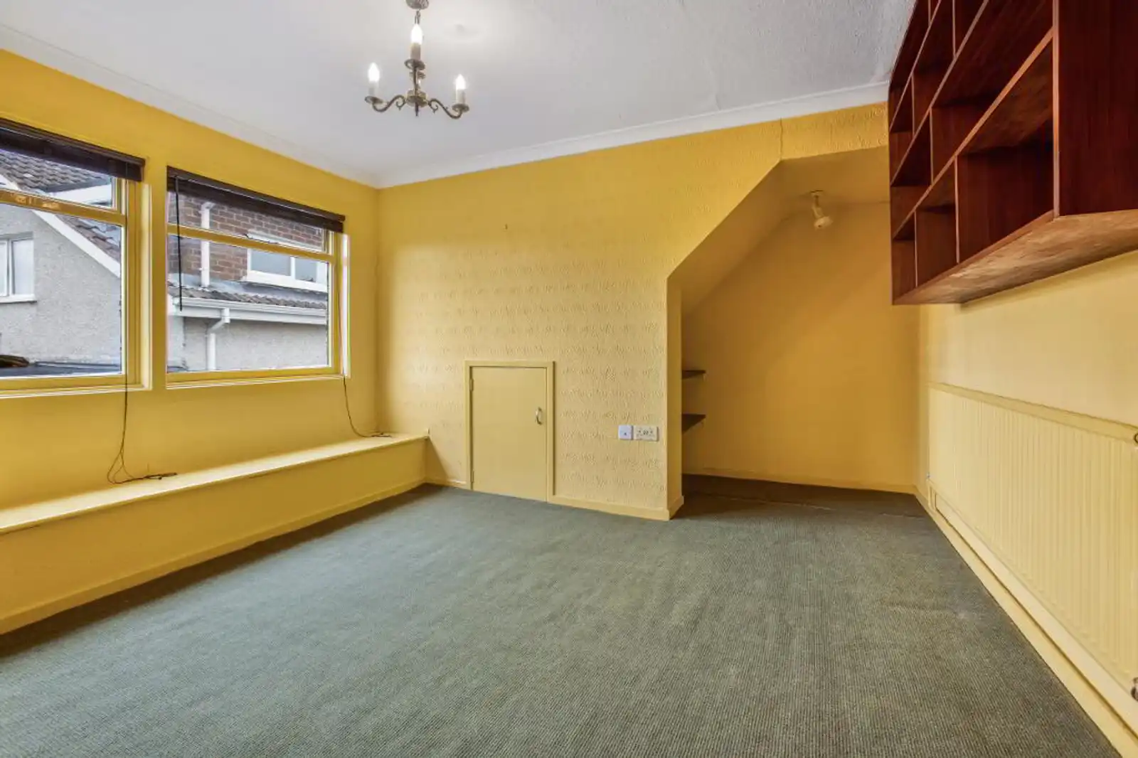 10 Galgorm Gardens, Ballymena, Antrim, BT42 1BA