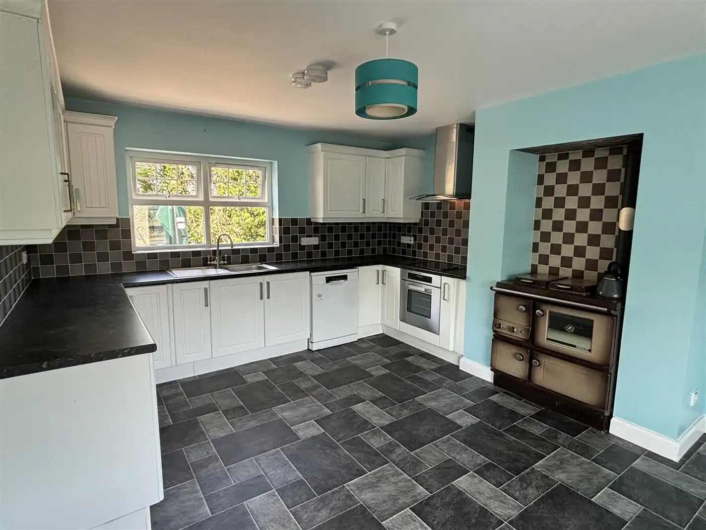 31 Carnanee Road, Ballyclare, BT39 0BZ