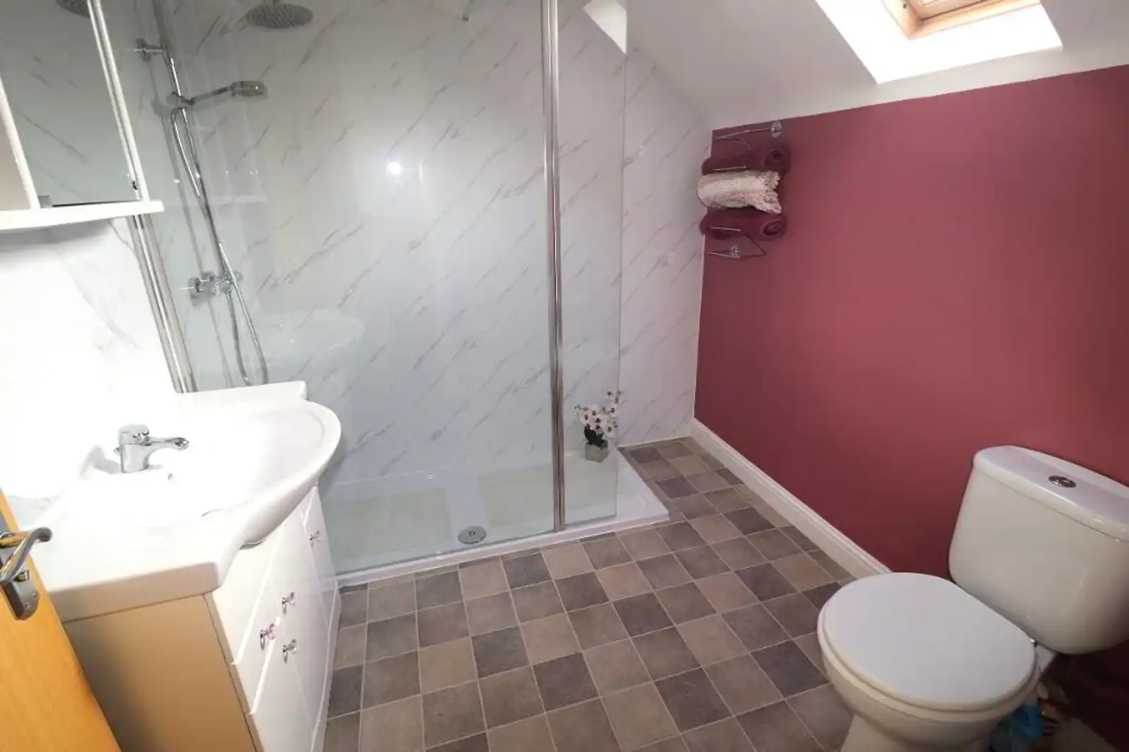 27 Motte Farm, Broughshane, Ballymena, Antrim, BT43 7GX