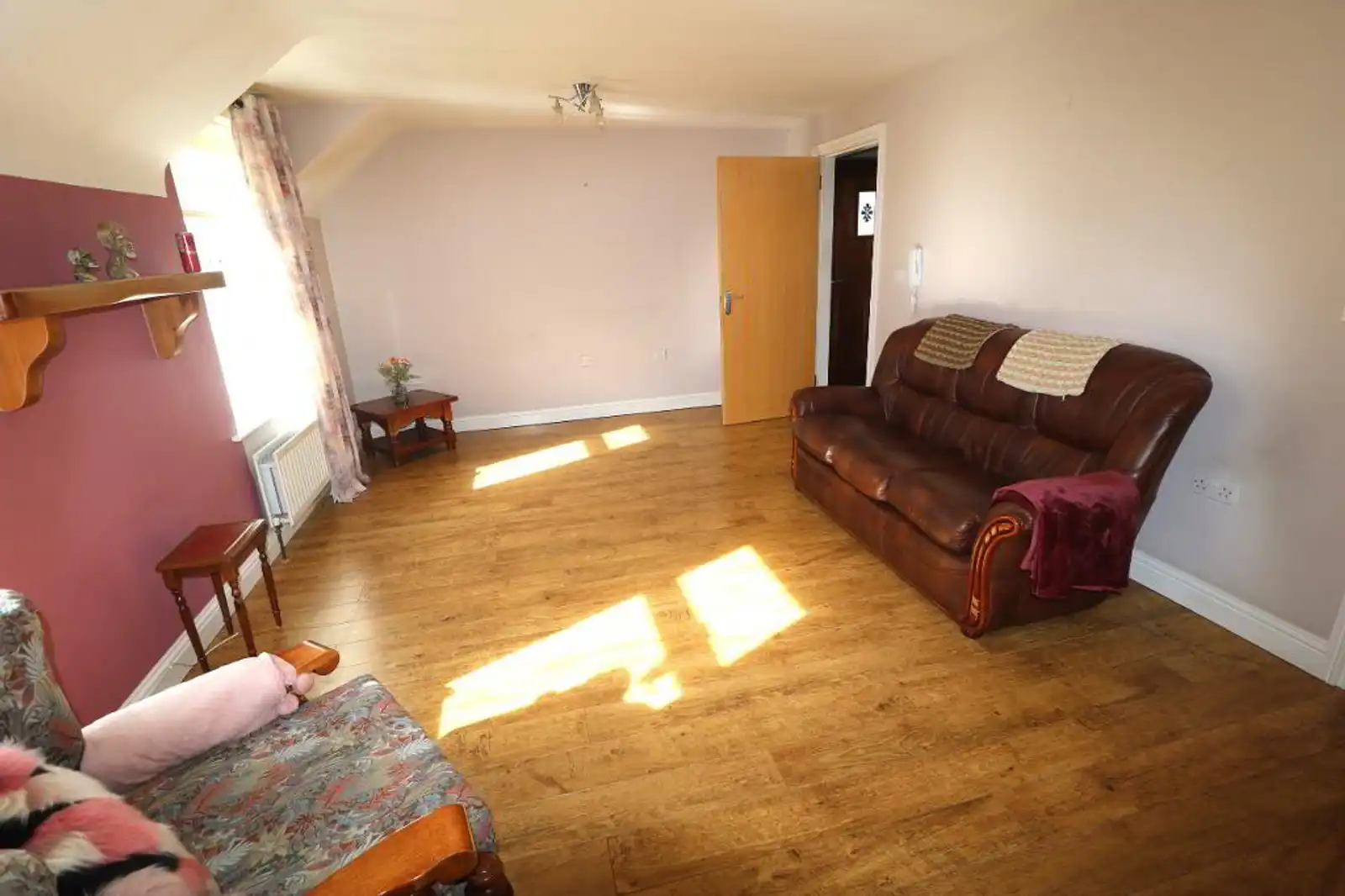 27 Motte Farm, Broughshane, Ballymena, Antrim, BT43 7GX