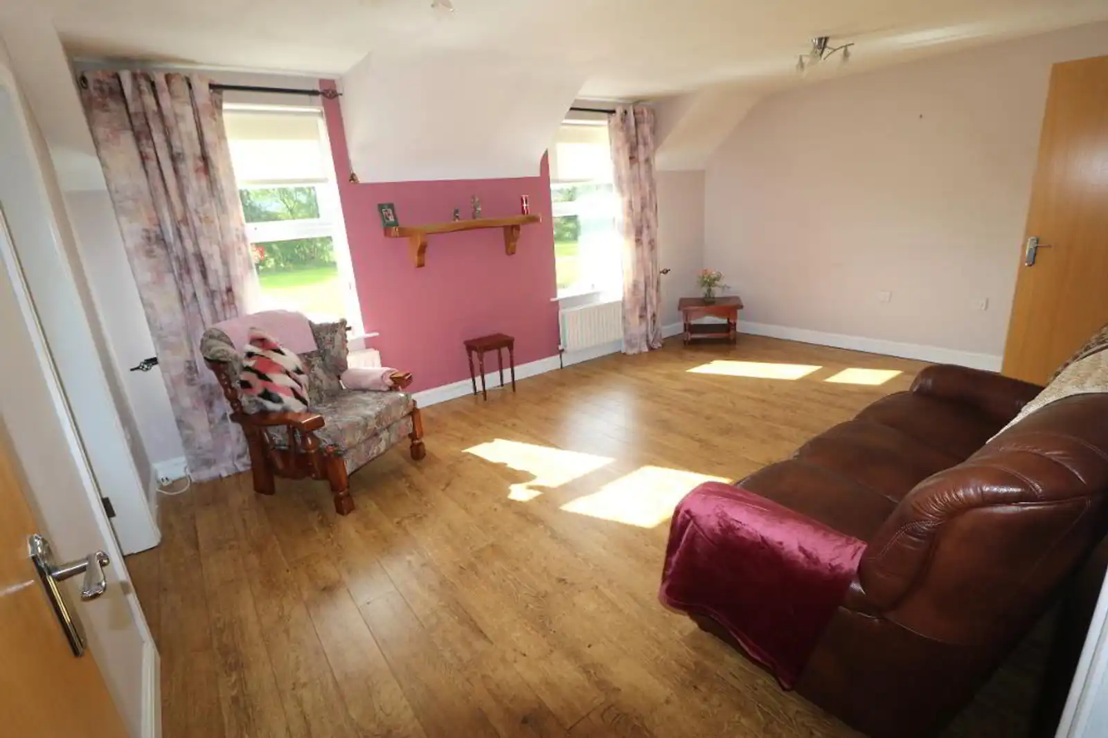 27 Motte Farm, Broughshane, Ballymena, Antrim, BT43 7GX