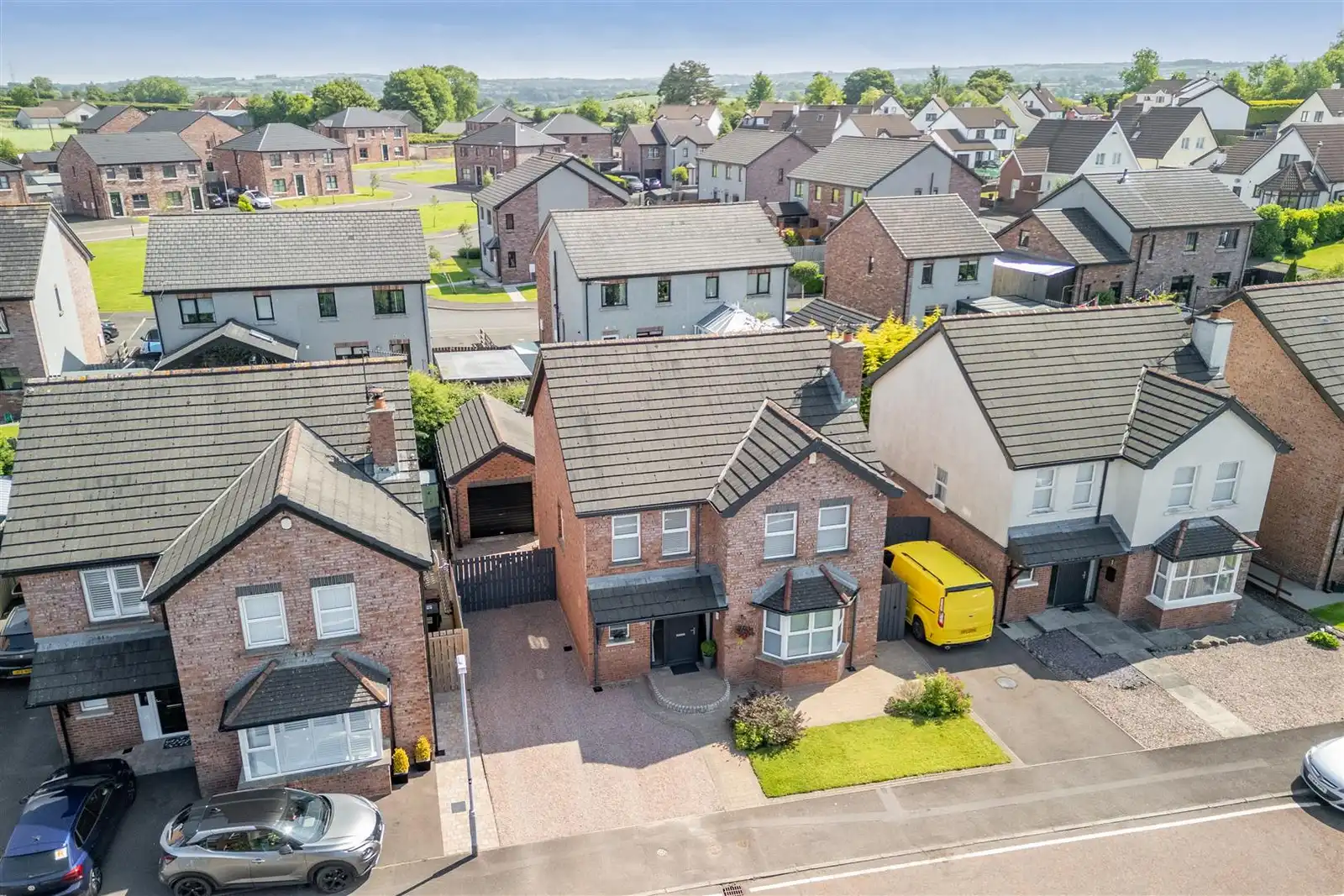 27 Gateside Drive, Ballyclare, BT39 9GJ