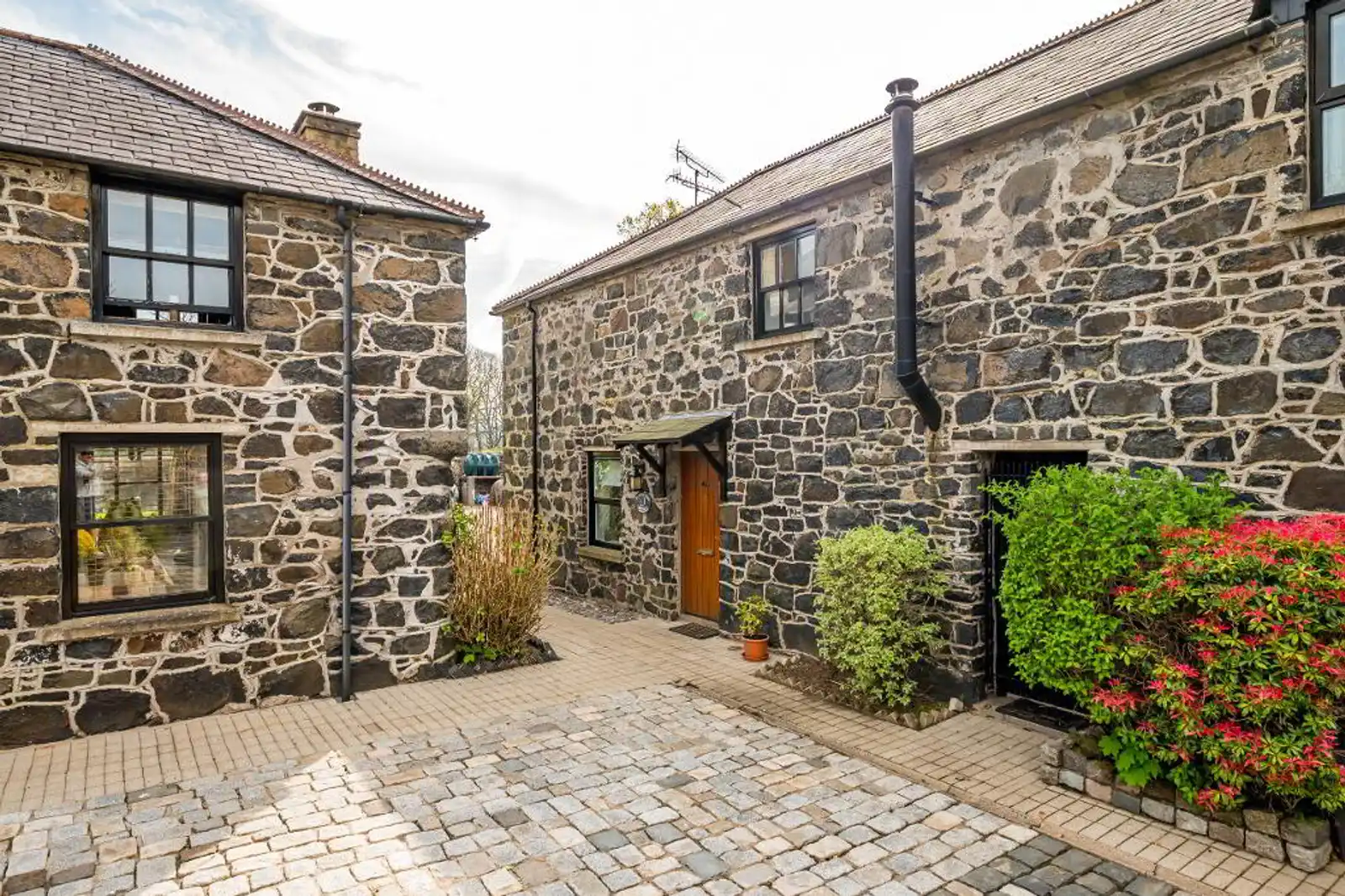 Blackstone Cottage, 3 Ballygarvey Mews, Ballygarvey Road, Ballymena, Antrim, BT43 7JT