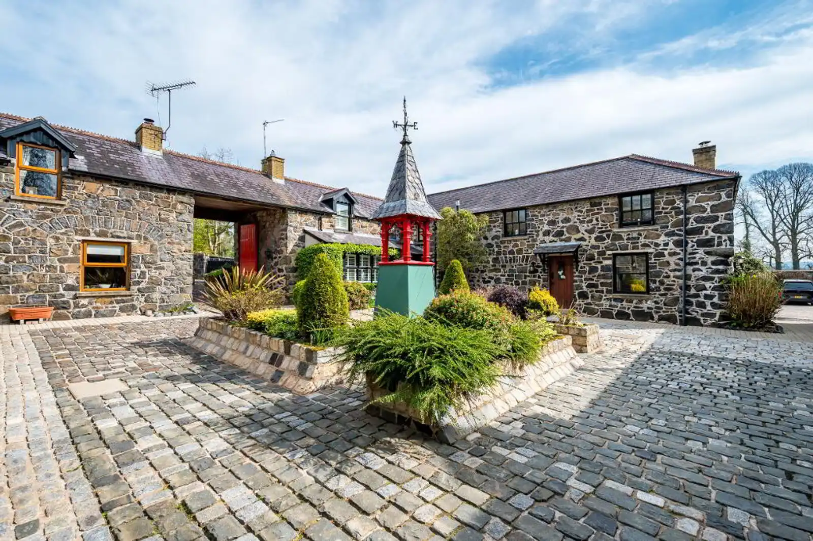Blackstone Cottage, 3 Ballygarvey Mews, Ballygarvey Road, Ballymena, Antrim, BT43 7JT