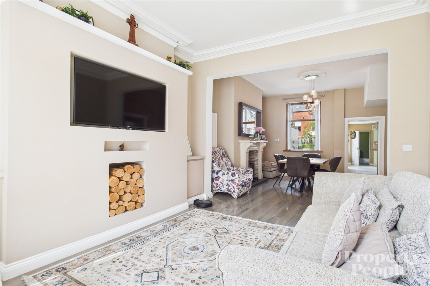  28 Ponsonby Avenue,   Belfast,  BT15 2LS