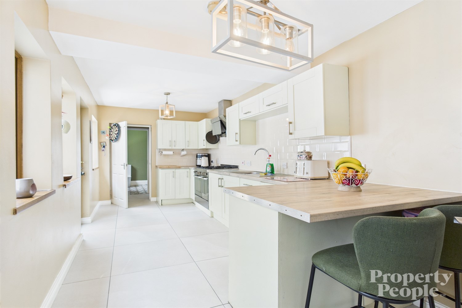  28 Ponsonby Avenue,   Belfast,  BT15 2LS