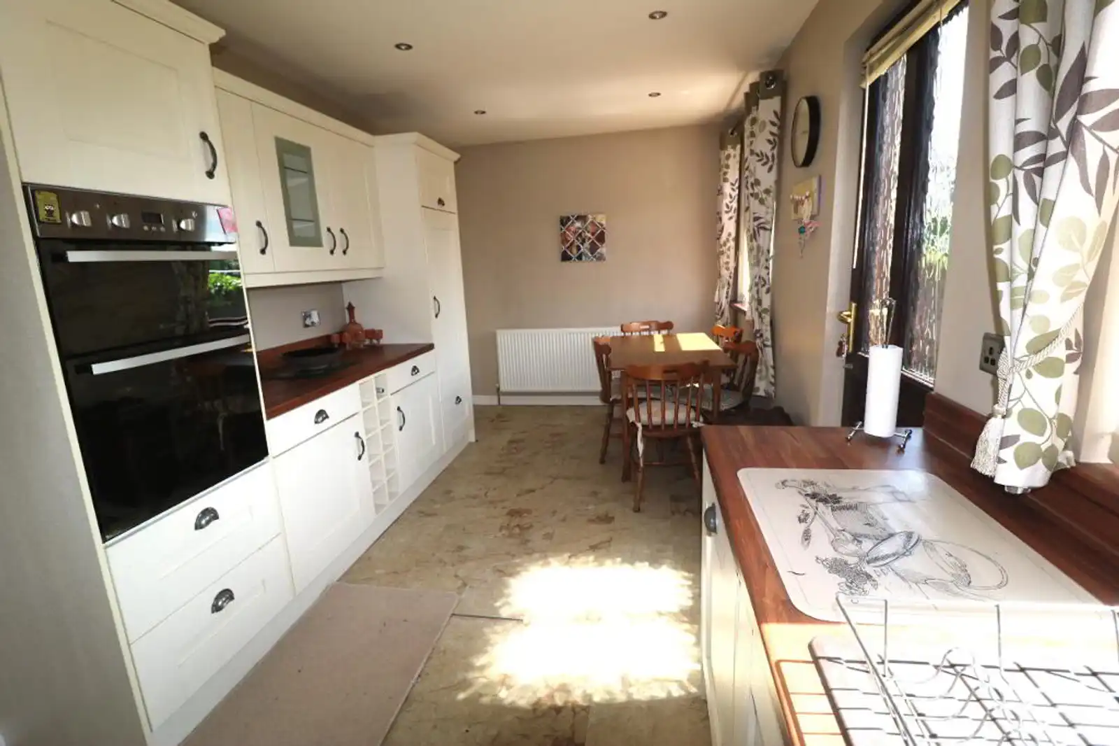 2 Oaklands, Cullybackey, Ballymena, Antrim, BT42 1DU