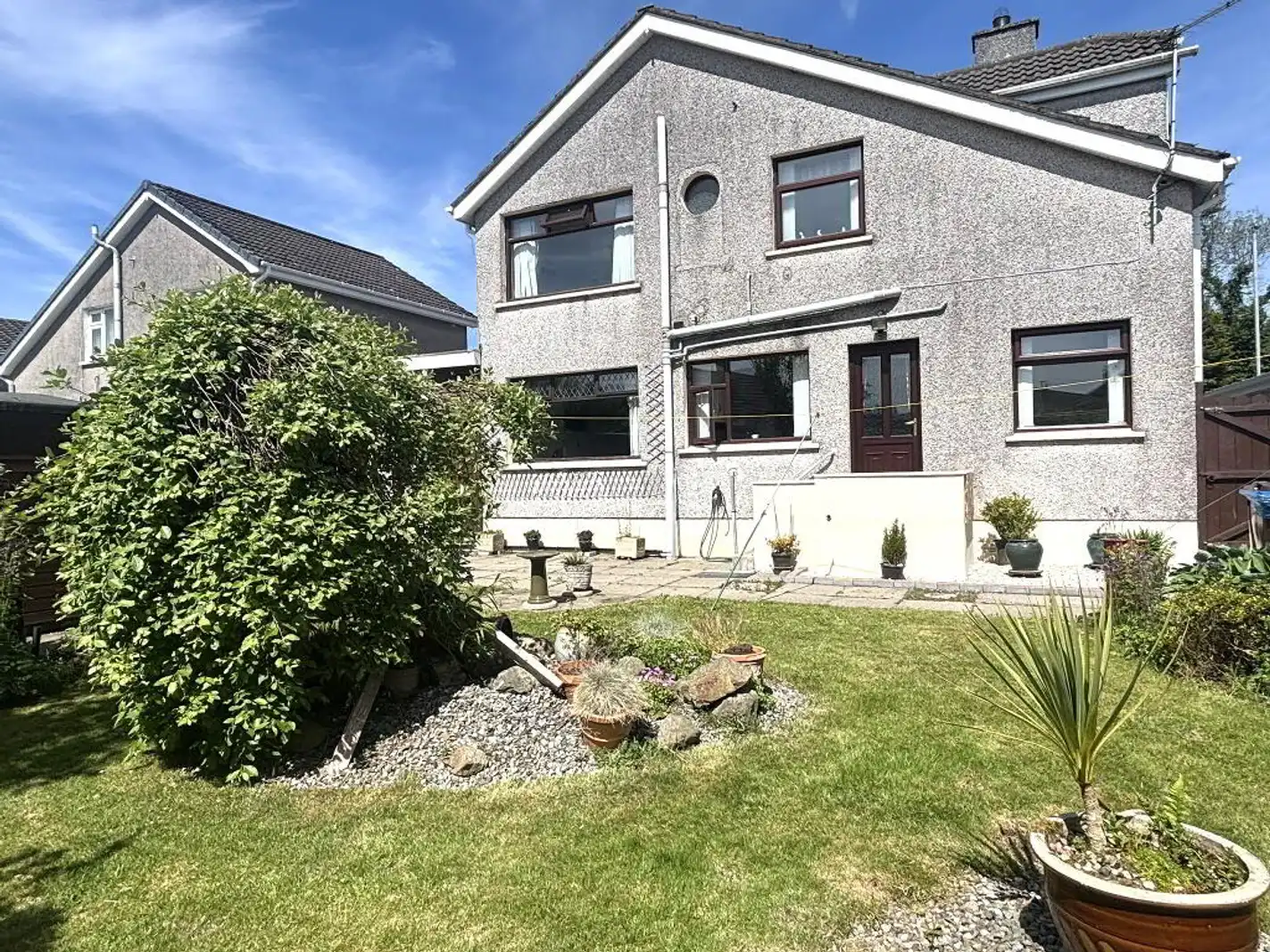 2 Oaklands, Cullybackey, Ballymena, Antrim, BT42 1DU