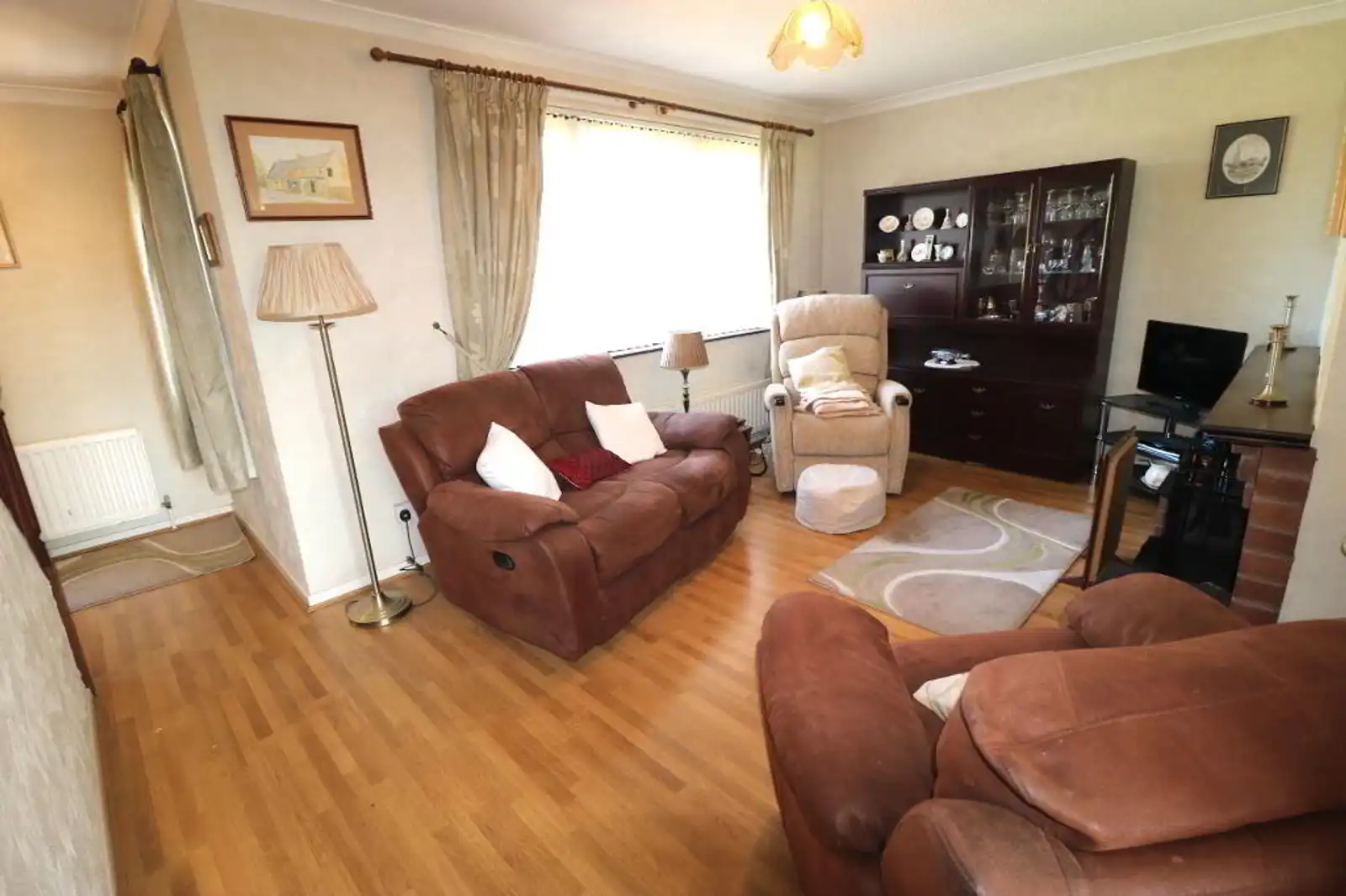 2 Oaklands, Cullybackey, Ballymena, Antrim, BT42 1DU