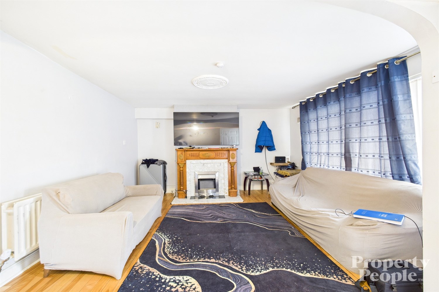  49 Laurelbank, Dunmurry,   Belfast,  BT17 0RR
