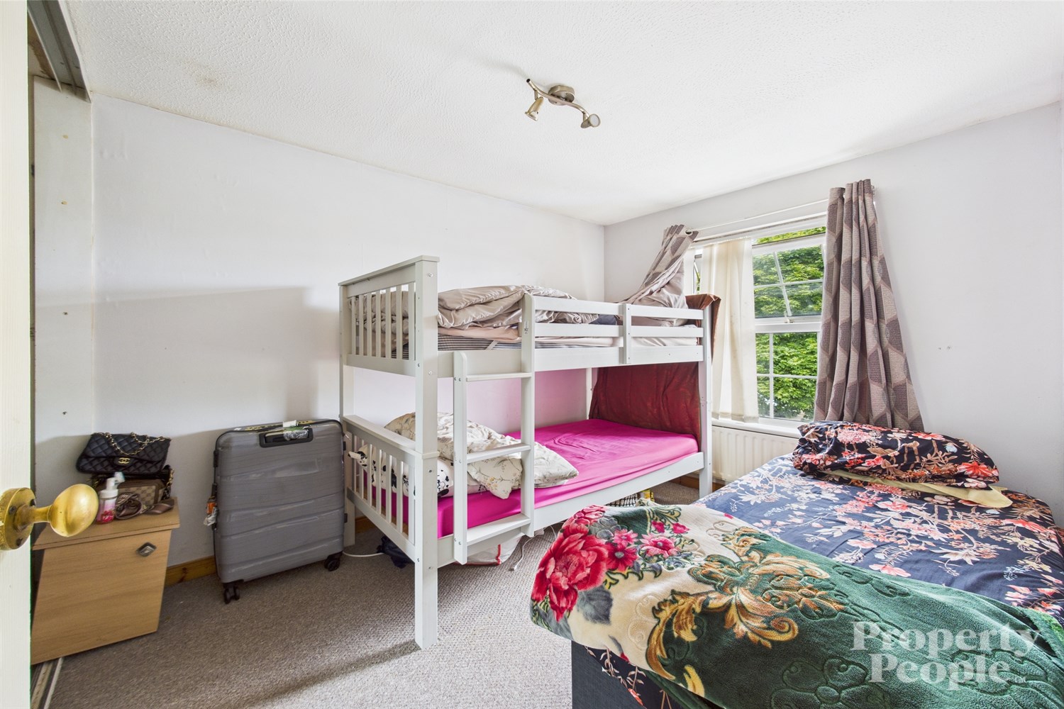  49 Laurelbank, Dunmurry,   Belfast,  BT17 0RR