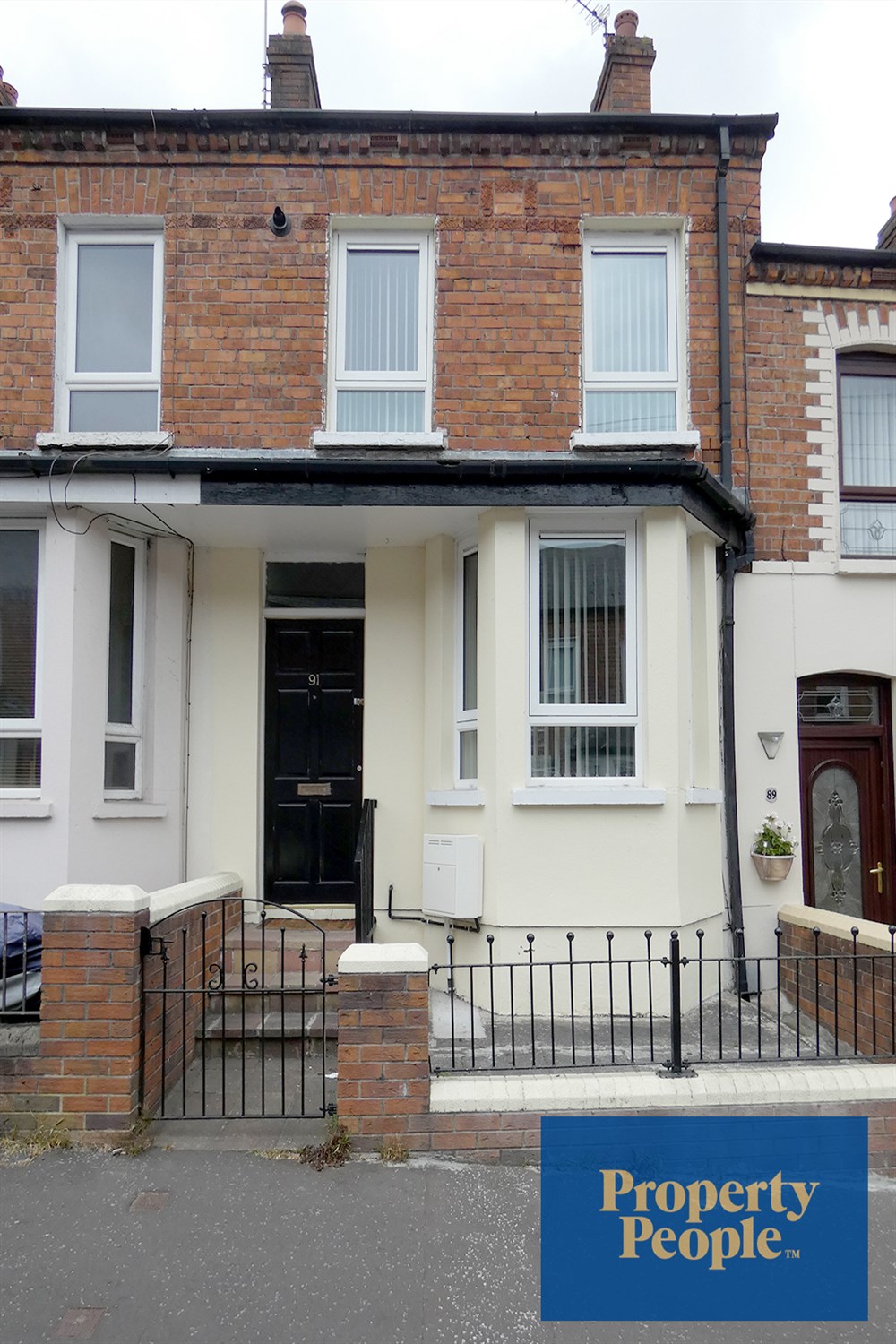  91 Mountcollyer Avenue,   Belfast,  BT15 3DR