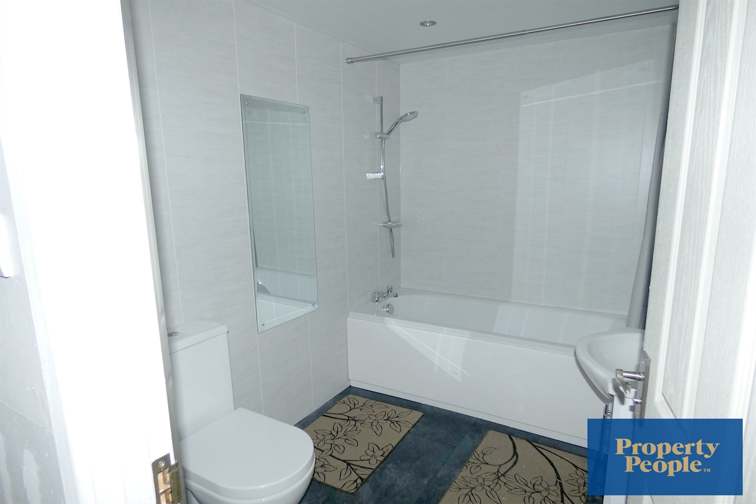  91 Mountcollyer Avenue,   Belfast,  BT15 3DR