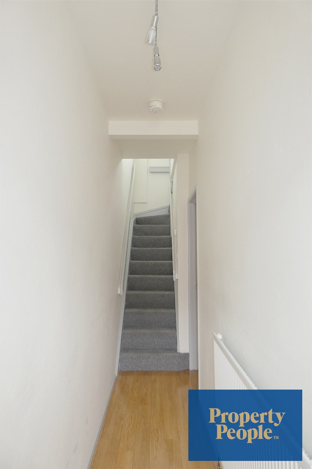  91 Mountcollyer Avenue,   Belfast,  BT15 3DR