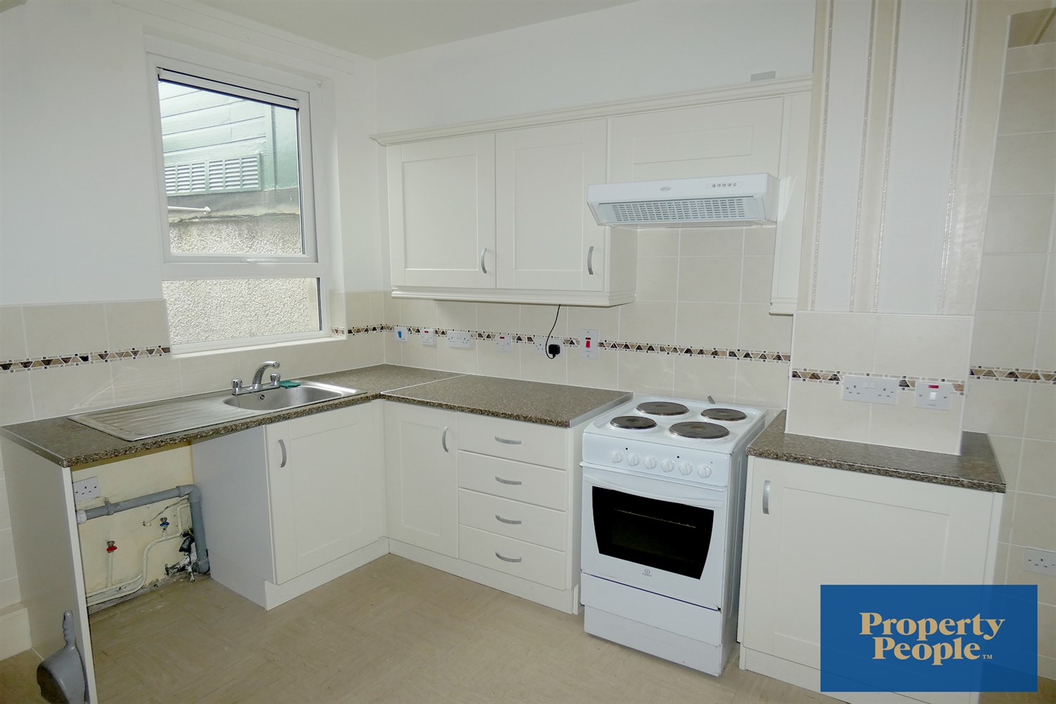  91 Mountcollyer Avenue,   Belfast,  BT15 3DR