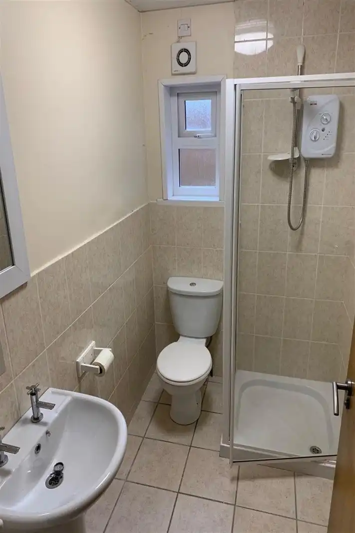 21A Fitzroy Avenue, Belfast, BT71 HS,