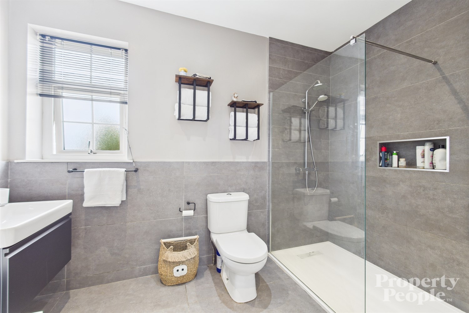  2 Breton Drive,   Lisburn,  BT28 3ZA