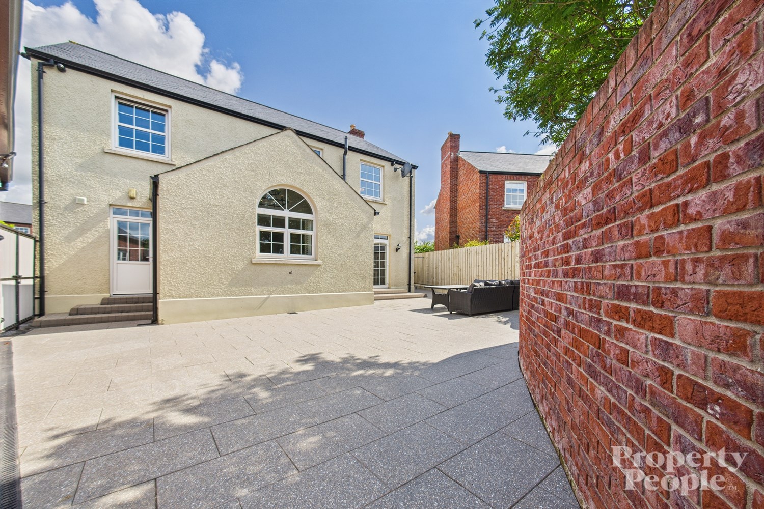  2 Breton Drive,   Lisburn,  BT28 3ZA