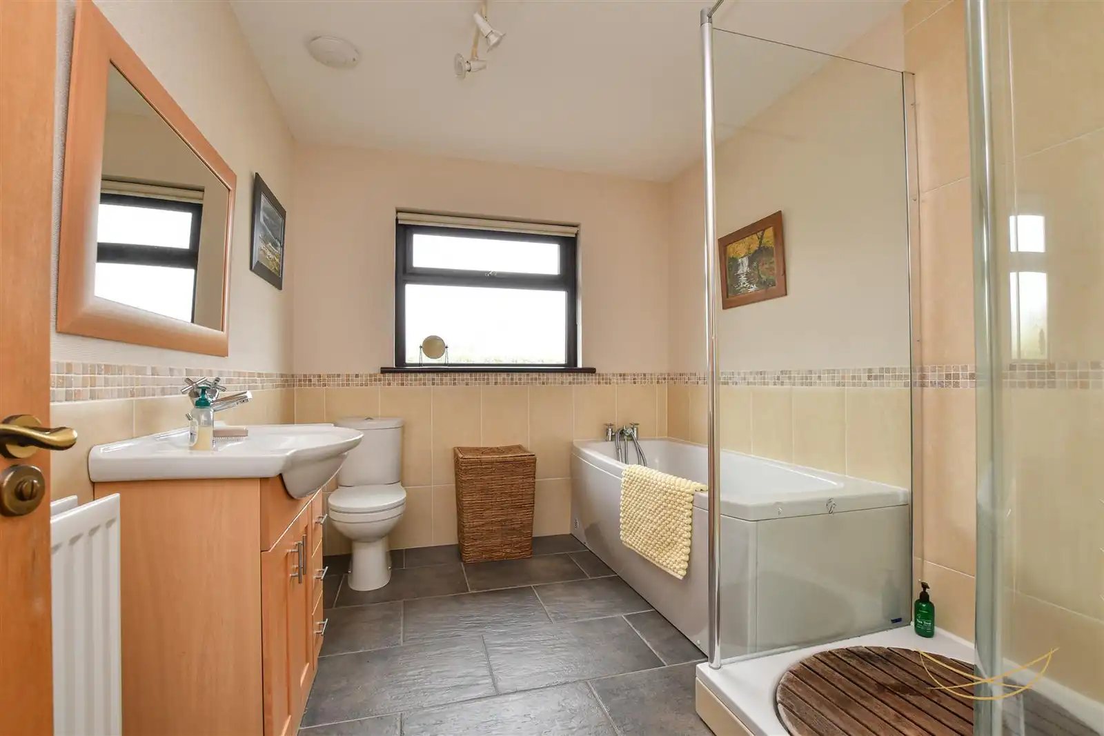 33 Watch Hill Road, Ballyclare, BT39 9QW