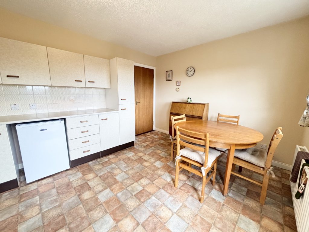 46 Meadowvale - Image 6