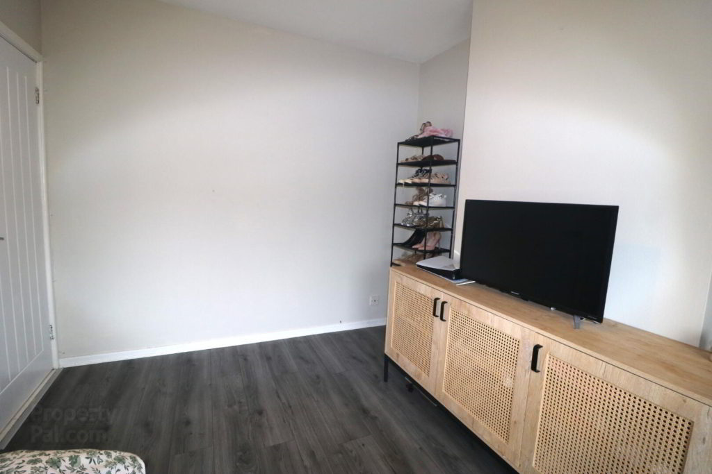 2 Bed Semi-detached House - Image 12