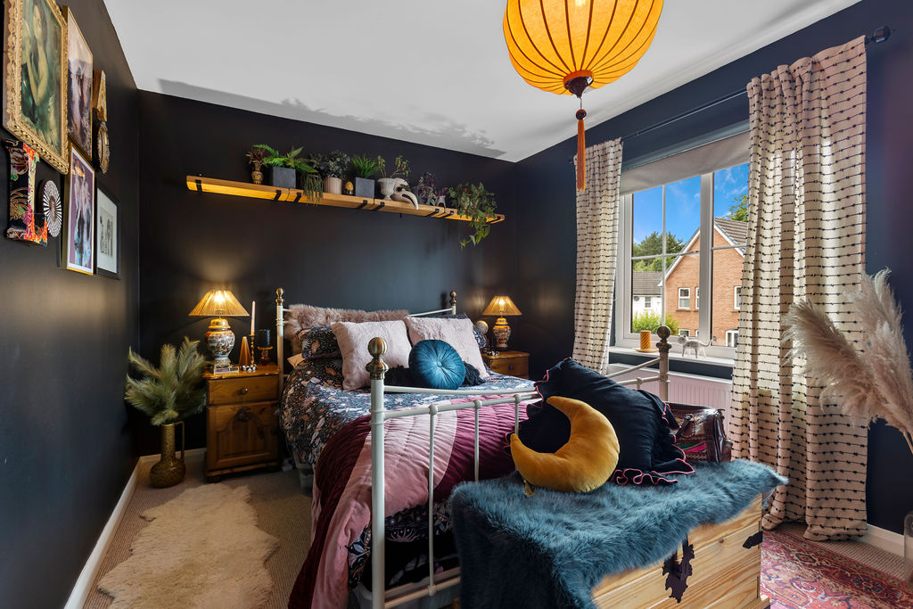 3 Bed Semi-detached House - Image 13